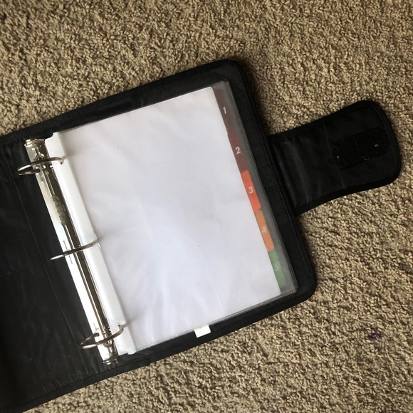 Case-it Open Tab Velcro Closure 2-Inch Binder with Tabbed Expanding File - Picture 3 of 8